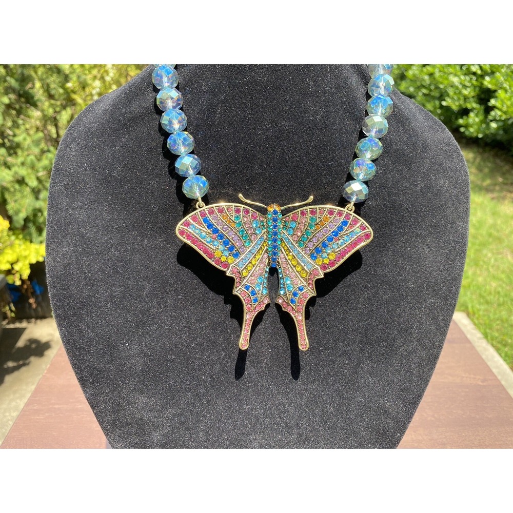 NEW HEIDI DAUS *Modern Monarch* Beaded Crystal‎ Butterfly Necklace